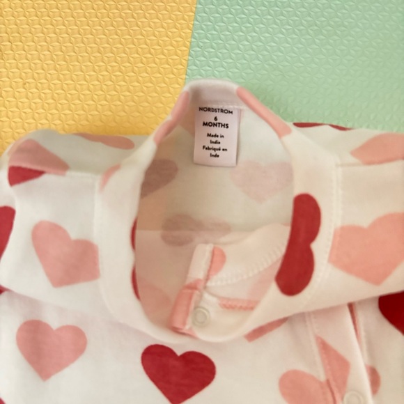 NWT Nordstrom Hearts Onesie Footie Button Up 6 months - Picture 6 of 10